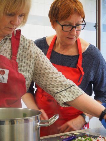 Sabina Schlinke und Teilnehmerin Teilnehmerin mit Sabina Schlinke
